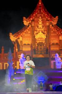 BIB: 451
                            <button type="button" onclick="openModal(22476334)" class="btn btn-primary btn-sm float-right btn-popup" data-toggle="modal" data-target=".modal-high-quality">
                        <i class="fas fa-shopping-cart"></i> Add to Cart
                    </button>
                                            <button type="button" onclick="isThisMe(22476334, true)" class="btn btn-success btn-sm float-right btn-popup btn-isme hidden" data-toggle="tooltip" data-placement="bottom" title="นี่คือรูปของคุณใช่ไหม คลิกที่นี่เพื่อเอาเข้าอัลบั้ม">
                        <i class="fas fa-plus"></i> Add to album
                    </button>
                    <button type="button" onclick="isThisMe(22476334, false)" class="btn btn-warning btn-sm float-right btn-popup btn-isnotme hidden">
                        <i class="fas fa-ban"></i> Remove from album
                    </button>